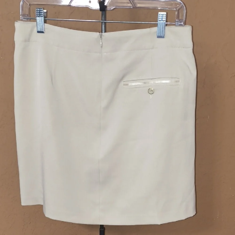 Lady Hagen Women's Tan Skort Size 6